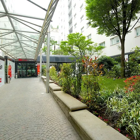 Ibis Centro 3* Milano