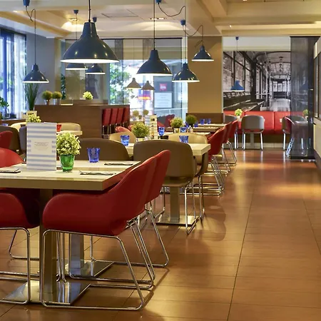 Hotel Ibis Centro 3*