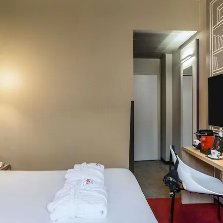 Ibis Centro Hotel 3*