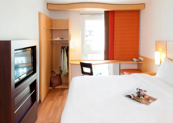 Hotel Ibis Centro 3*