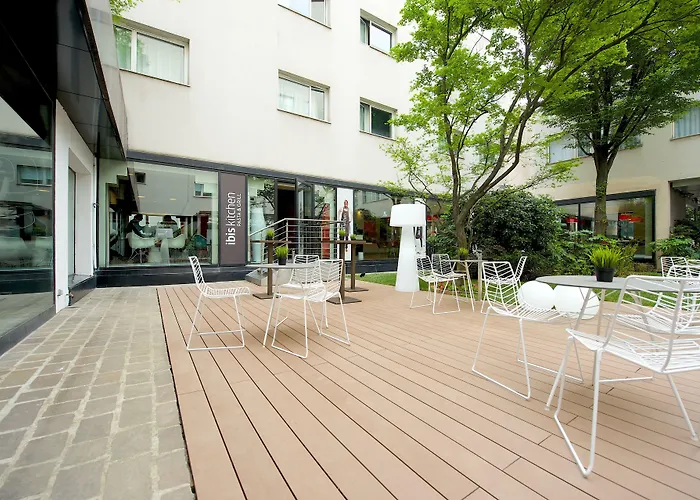 Ibis Centro Hotel 3*