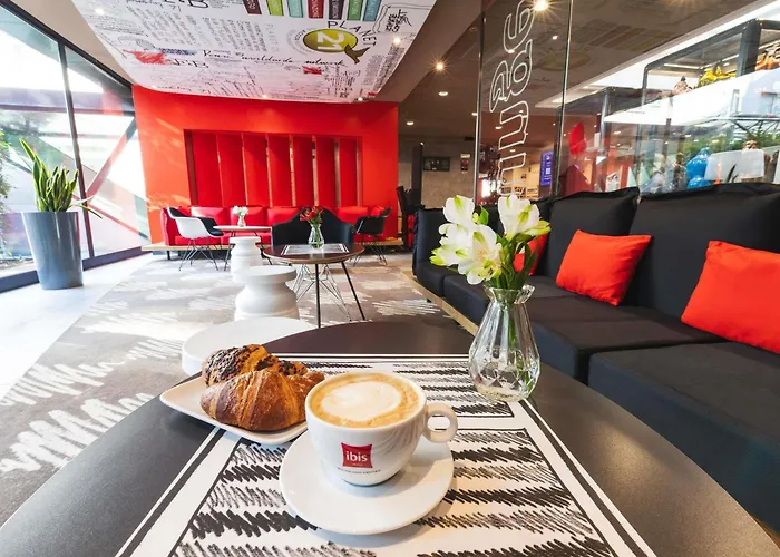 Ibis Centro Hotel 3*