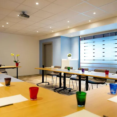 Ibis Centro Hotel 3*