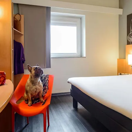 Ibis Centro 3* Milánó